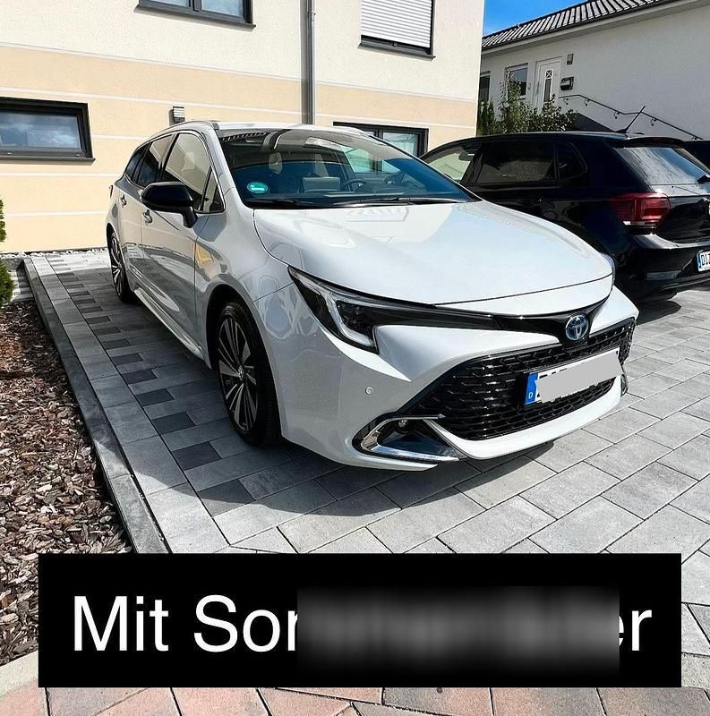 Gebraucht Toyota Corolla 140 PS (102 kW) 2025 Grau Kombi