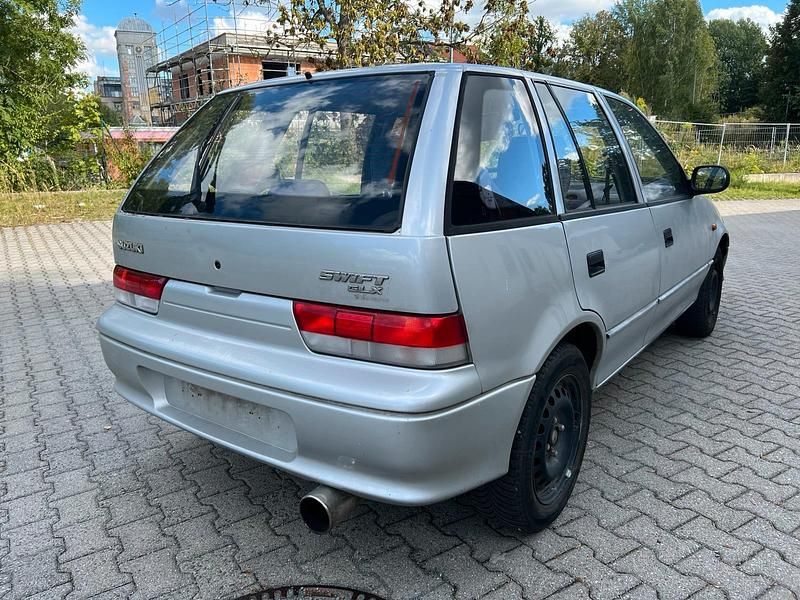 Silber Gebraucht 2001 Suzuki Swift Kleinwagen | 500 € (Guter Preis) - Bild 1/4
