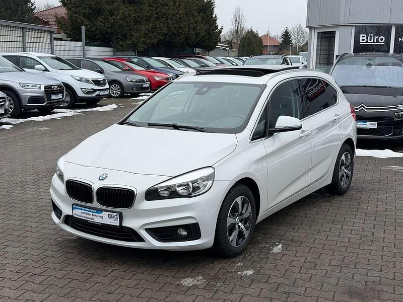 Gebraucht BMW 216 Advantage 116 PS (85 kW) 2017 Mineralweiss metallic Van / Kleinbus