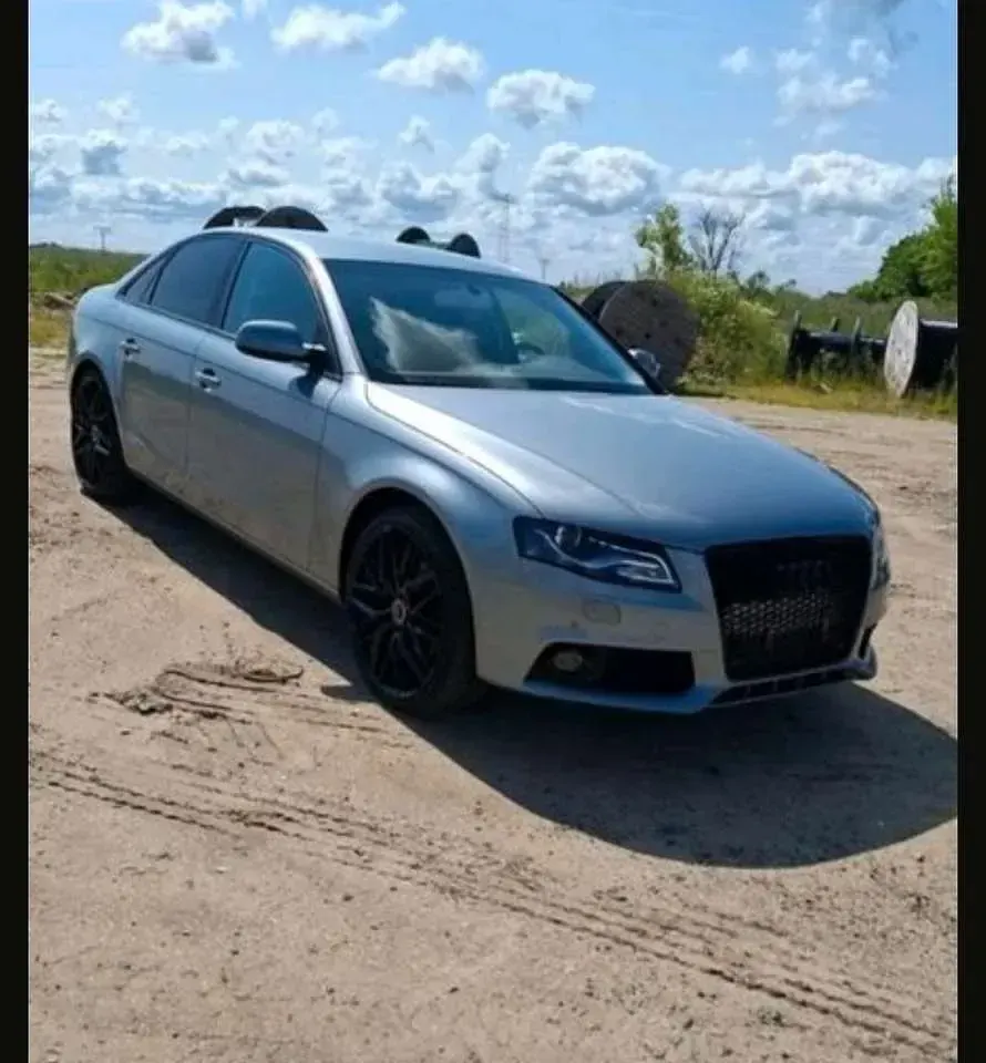 Używany Audi A4 Attraction 179 KM (131 kW) 2011 Szary Sedan/Limuzyna