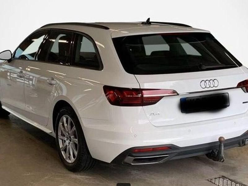 Gebraucht Audi A4 Ambiente 204 PS (150 kW) 2022 Ibisweiß Kombi