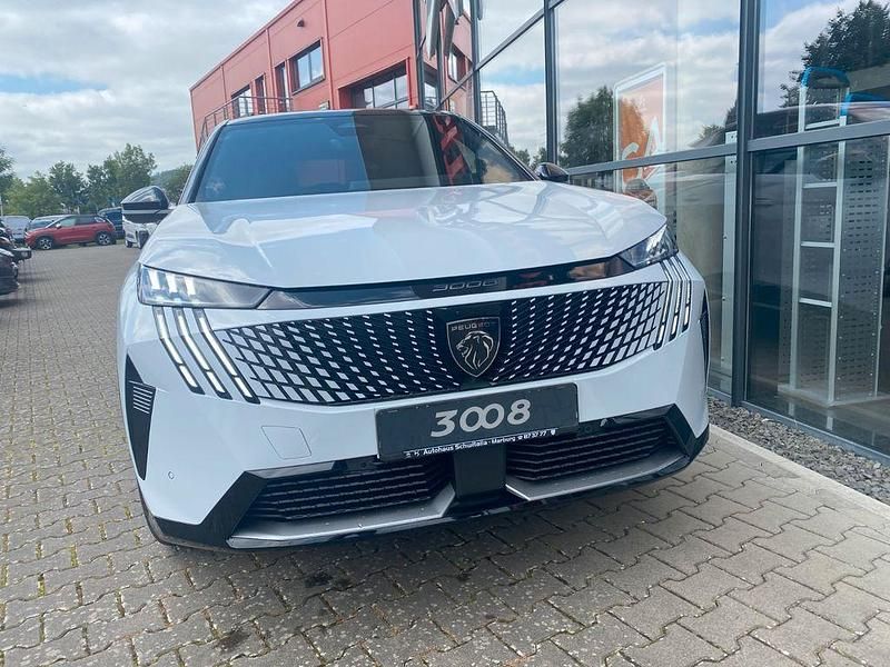 Gebraucht Peugeot e-3008 GT 156 kW (213 PS) 2024 Weiß SUV