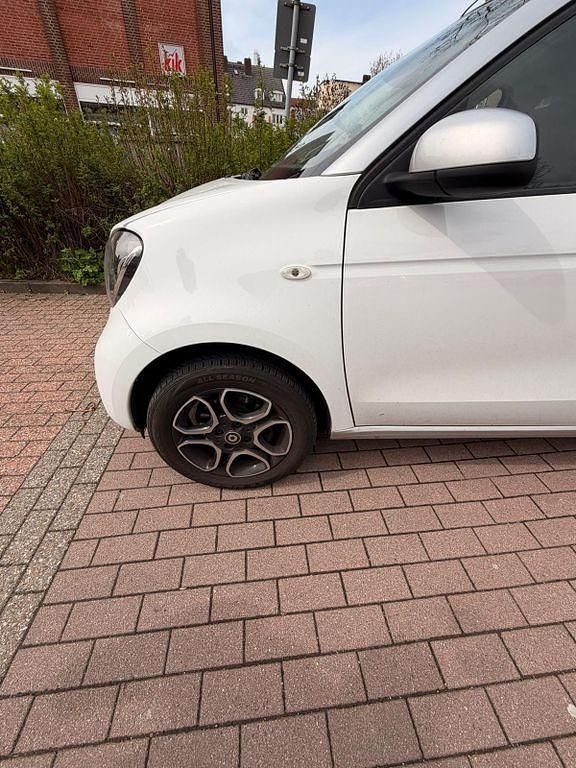 Second-hand Smart ForFour 116 CP (85 kW) 2019 Negru Hatchback