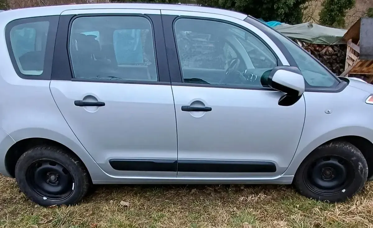 Gebraucht Citroën C3 95 PS (69 kW) 2011 Silber Van / Kleinbus