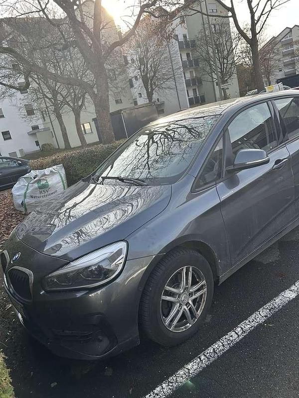 Gebraucht BMW 216 Advantage 116 PS (85 kW) 2018 Grau Van / Kleinbus