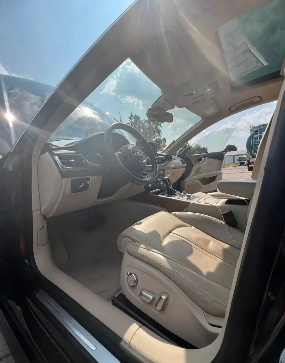 Gebraucht Audi A7 Sportback Comfort 272 PS (200 kW) 2015 Blau Kleinwagen