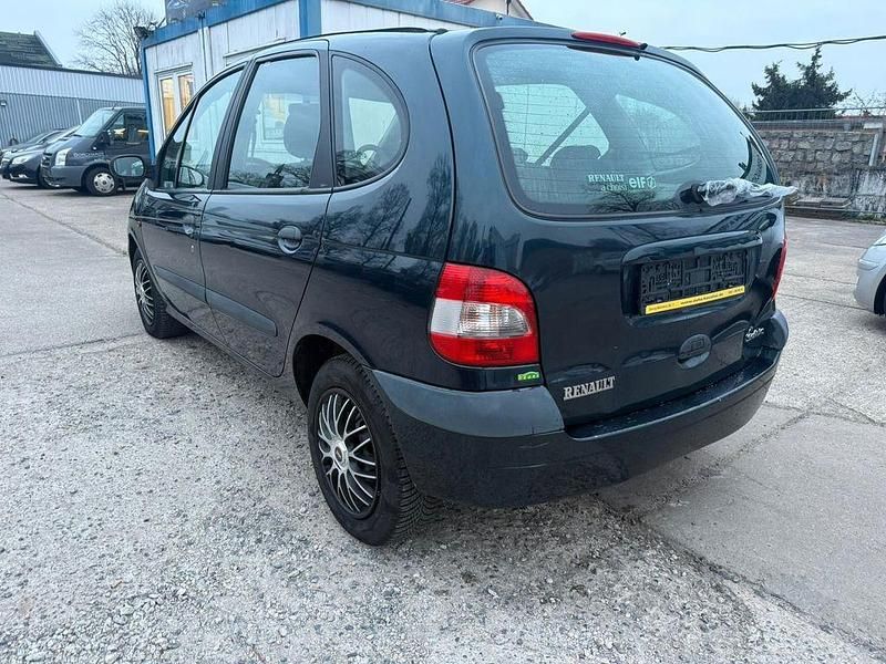 Gebraucht Renault Scénic 107 PS (78 kW) 2001 Van / Kleinbus