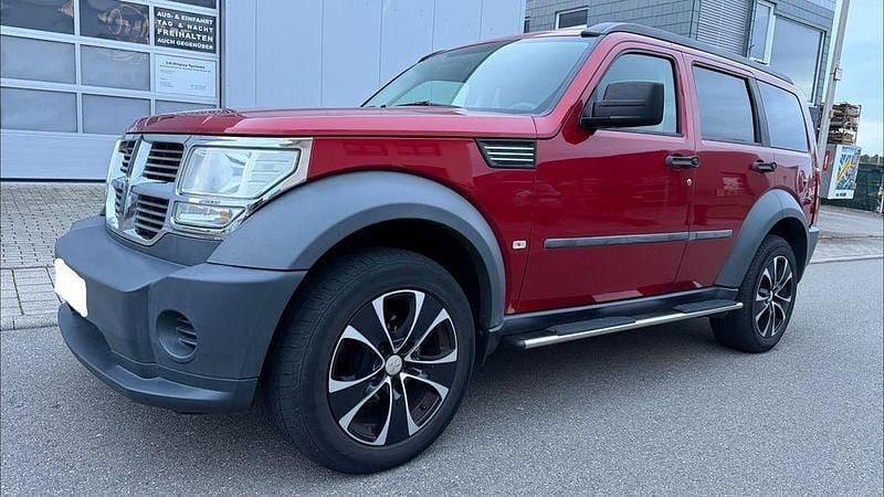 Rot Gebraucht 2008 Dodge Nitro SE SUV | 7.600 € (Fairer Preis) - Bild 1/4