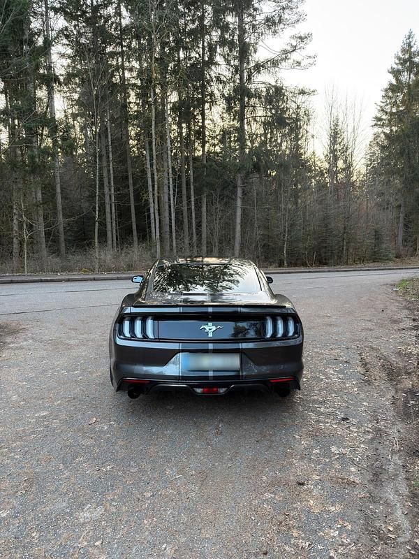 Gebraucht Ford Mustang GT 304 PS (223 kW) 2015 Grau Coupé
