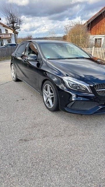 Gebraucht Mercedes A220 AMG line 177 PS (130 kW) 2018 Schwarz Limousine