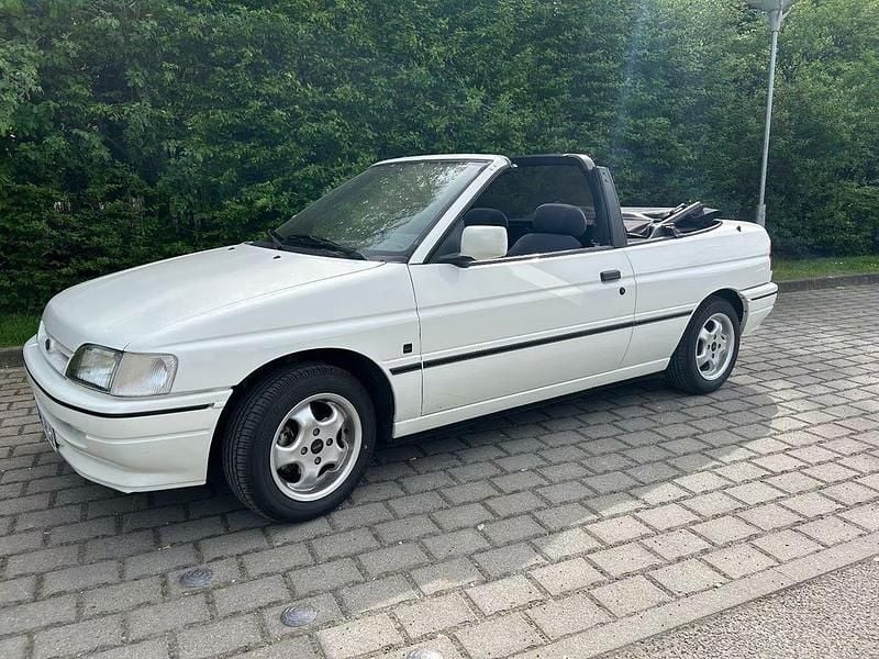 Gebraucht Ford Escort Cabriolet 71 PS (52 kW) 1992 Weiß Cabrio