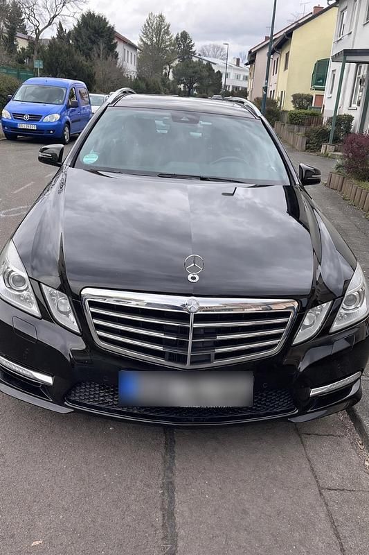 Gebraucht Mercedes E350 Avantgarde 265 PS (194 kW) 2012 Schwarz Kombi