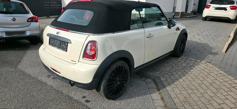 Gebraucht Mini Cooper Cabriolet 98 PS (72 kW) 2011 Weiß Cabrio