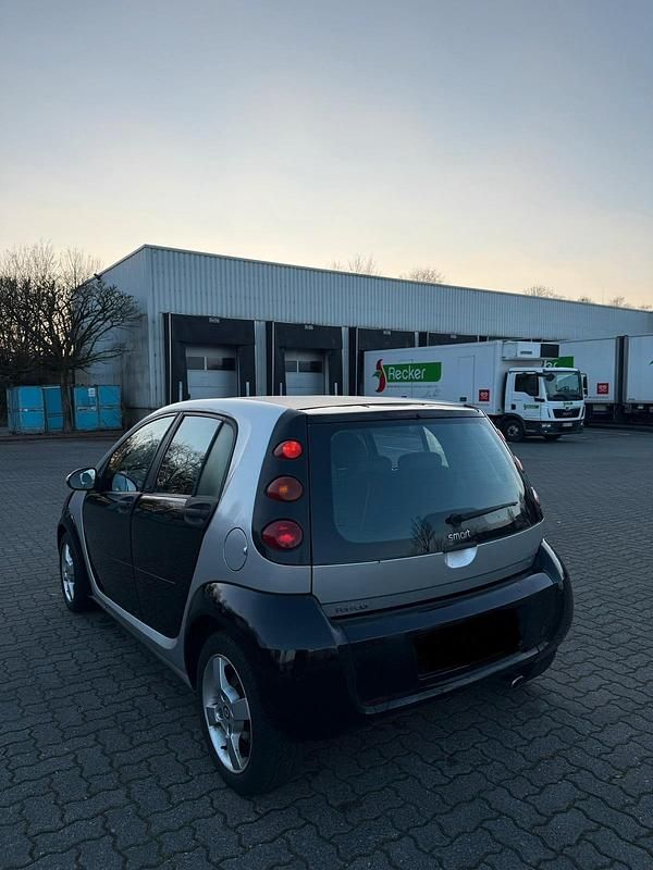 Usata Smart ForFour 95 CV (69 kW) 2006 Nero Utilitaria