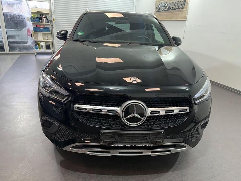 Gebraucht Mercedes GLA200 163 PS (119 kW) 2022 Schwarz SUV