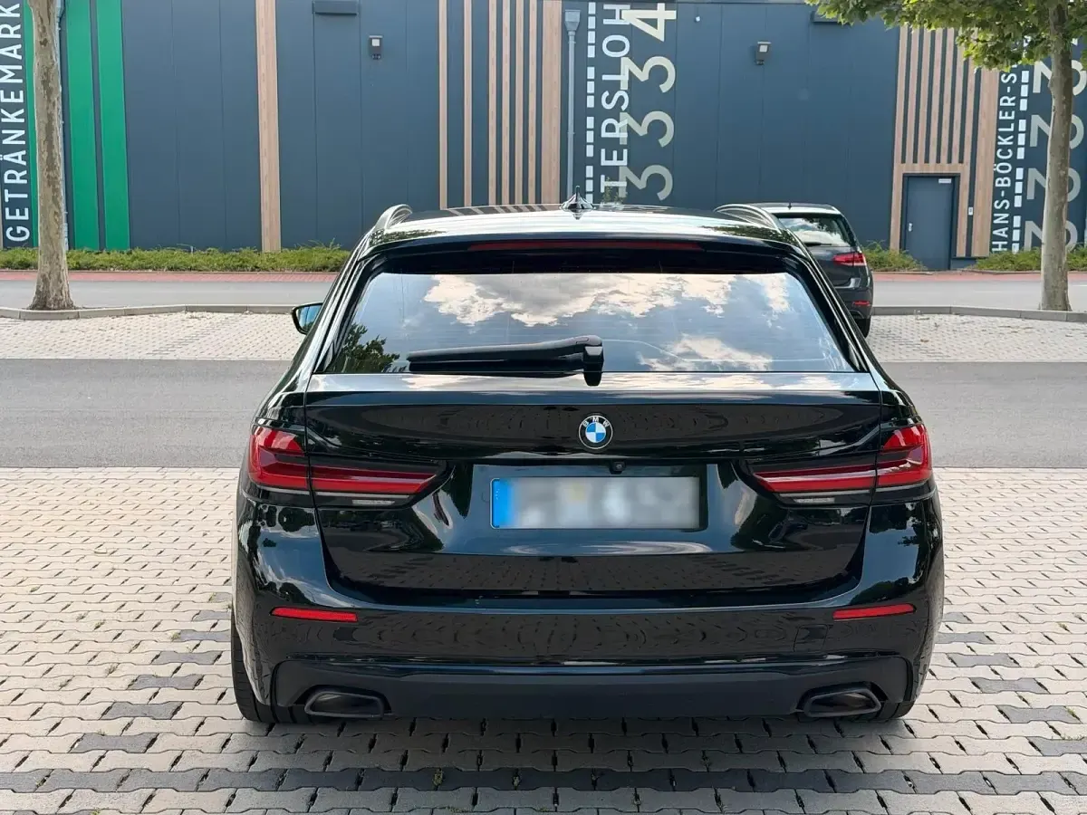 Gebraucht BMW 540 Sport Line 340 PS (250 kW) 2020 Schwarz Kombi
