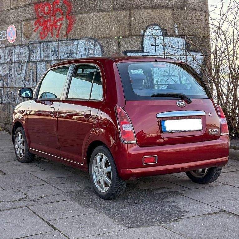 Gebraucht Daihatsu Trevis 58 PS (42 kW) 2007 Rot Kleinwagen