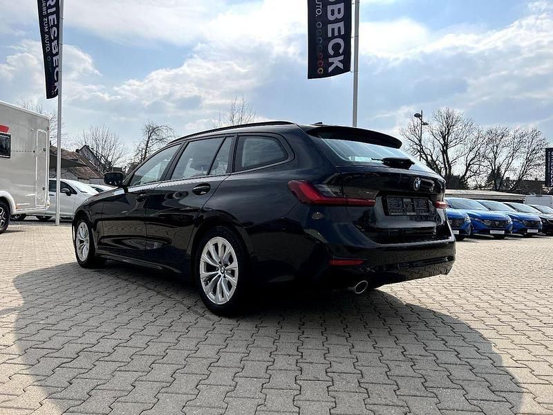 Gebraucht BMW 318 Advantage 150 PS (110 kW) 2022 Schwarz Kombi