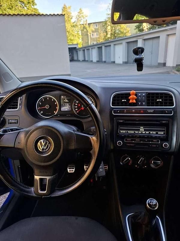 Gebraucht VW Polo Style 60 PS (44 kW) 2011 Blau Limousine