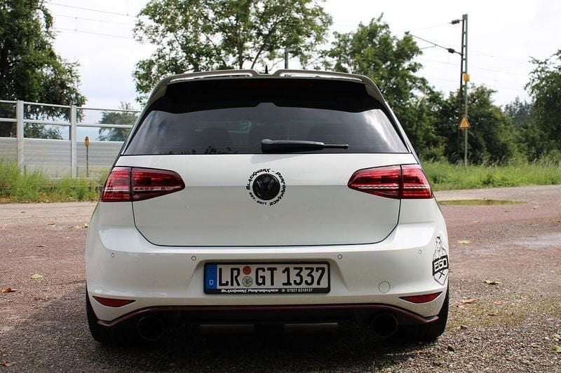 Gebraucht VW Golf VII GTI 220 PS (161 kW) 2016 Weiß Limousine