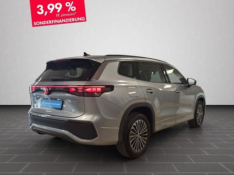 Gebraucht VW Tayron Life 150 PS (110 kW) 2025 Oyster silver metallic (metallic) SUV