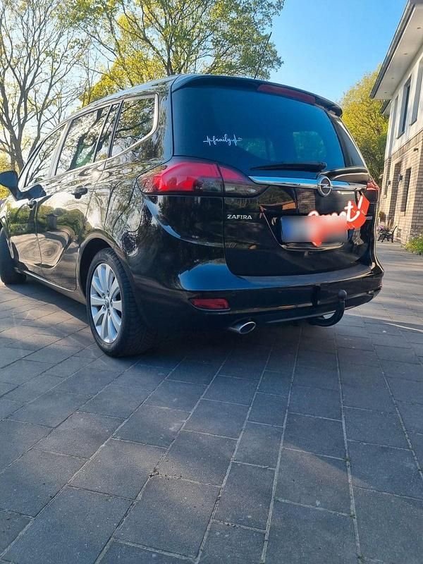 Gebraucht Opel Zafira Active 170 PS (125 kW) 2017 Schwarz Van / Kleinbus