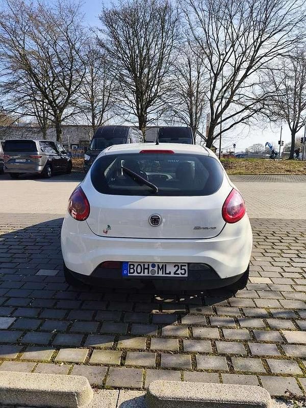 Gebraucht Fiat Bravo 120 PS (88 kW) 2010 Weiß Kleinwagen