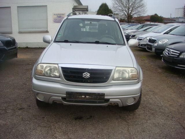 Silber Gebraucht 2004 Suzuki Grand Vitara Limited SUV | 2.900 € (Superpreis) - Bild 1/4