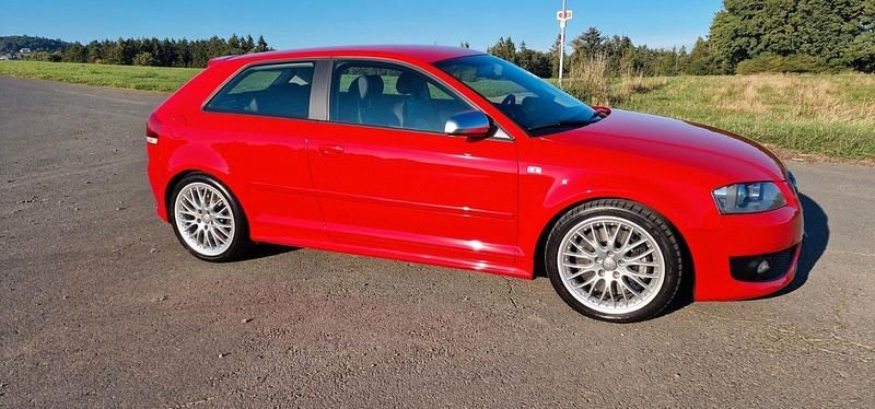 Gebraucht Audi S3 Sport 265 PS (194 kW) 2007 Rot Kleinwagen