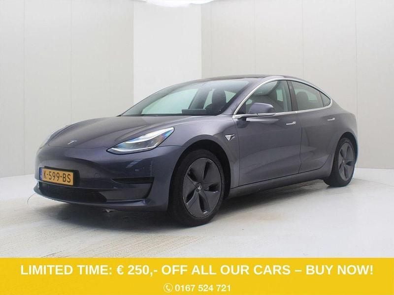 Grau Gebraucht 2020 Tesla Model 3 Standard Range Limousine | 18.900 € (Guter Preis) - Bild 1/4