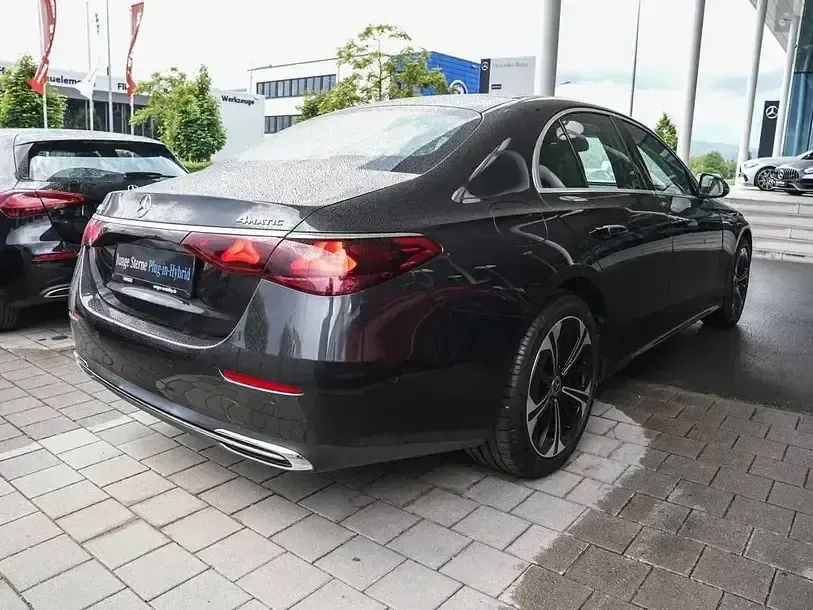 Gebraucht Mercedes E300 Advanced 313 PS (230 kW) 2024 Grau Limousine
