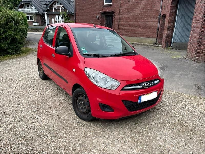 Rot Gebraucht 2012 Hyundai i10 Kleinwagen | 2.400 € (Guter Preis) - Bild 1/4
