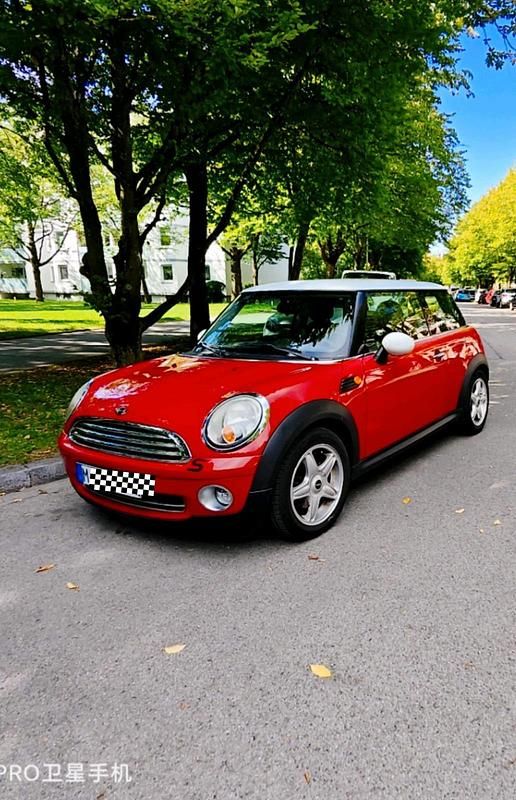 Rot Gebraucht 2007 Mini Cooper Coupé Coupé | 2.200 € (Guter Preis) - Bild 1/4