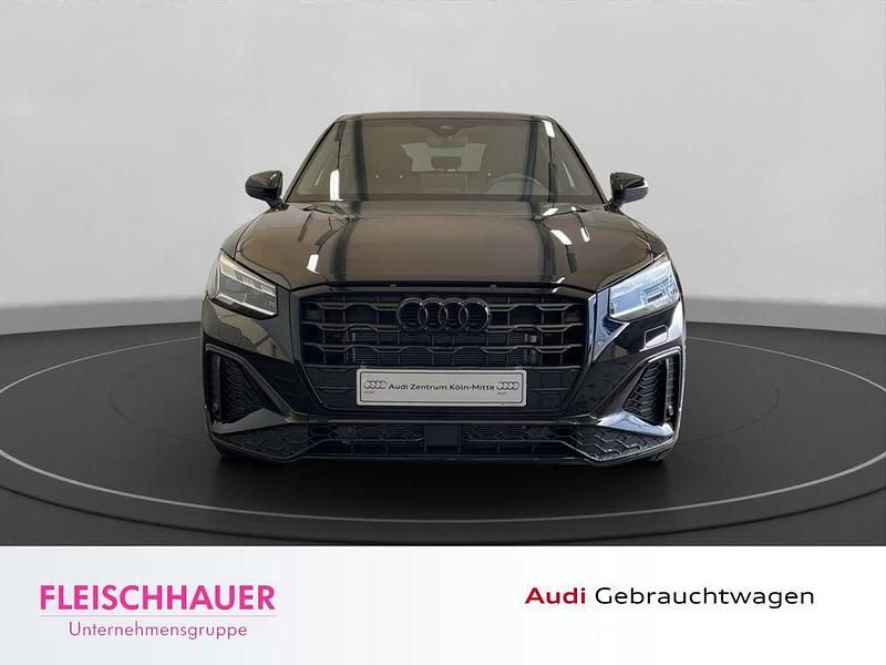 Gebraucht Audi Q2 S-Line 150 PS (110 kW) 2024 Mythosschwarz metallic SUV