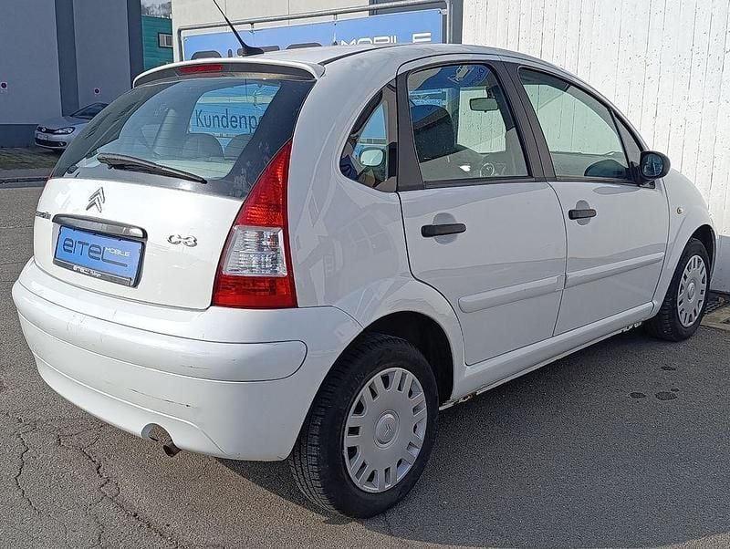 Gebraucht Citroën C3 Tonic 73 PS (53 kW) 2009 Weiß Limousine