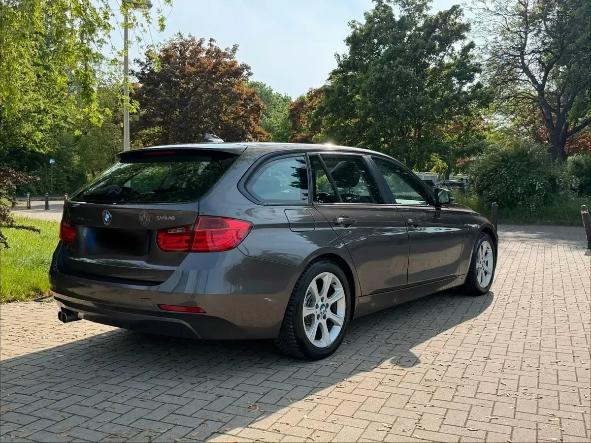 Käytetty BMW 330 258 HP (189 kW) 2012 Ruskea Farmari