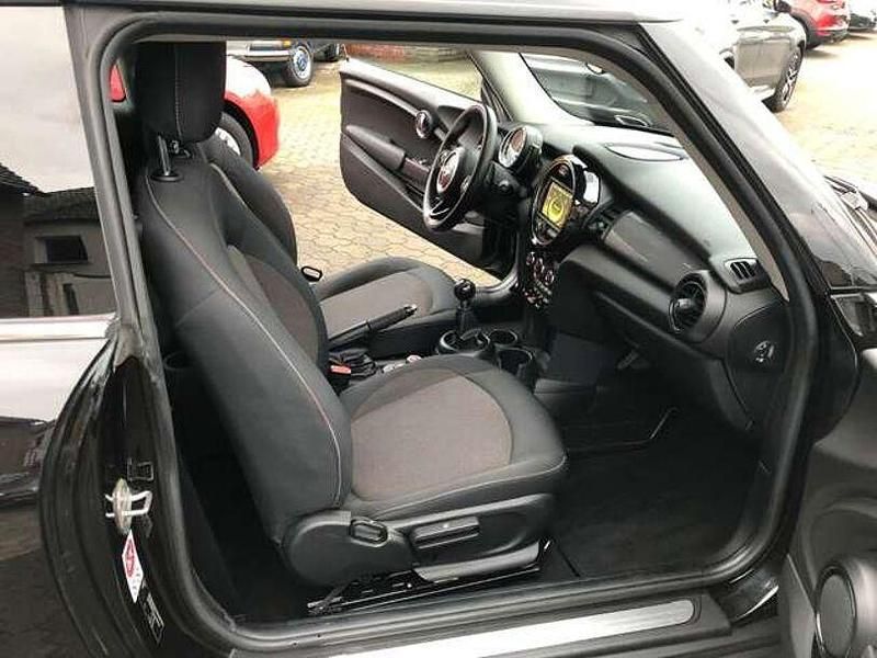 Gebraucht Mini Cooper Sport 136 PS (100 kW) 2015 Schwarz Kleinwagen