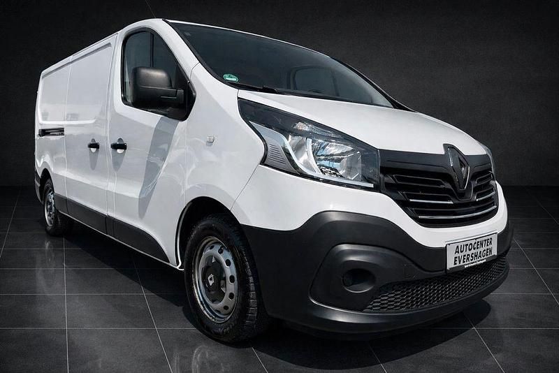 Gebraucht Renault Trafic 125 PS (91 kW) 2017 Weiß Van / Kleinbus