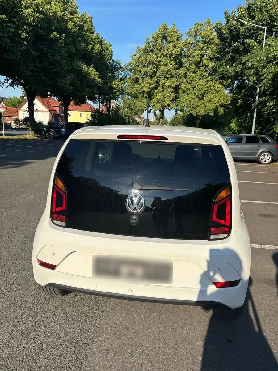 Gebraucht VW up! Sound 60 PS (44 kW) 2017 Weiß Kleinwagen