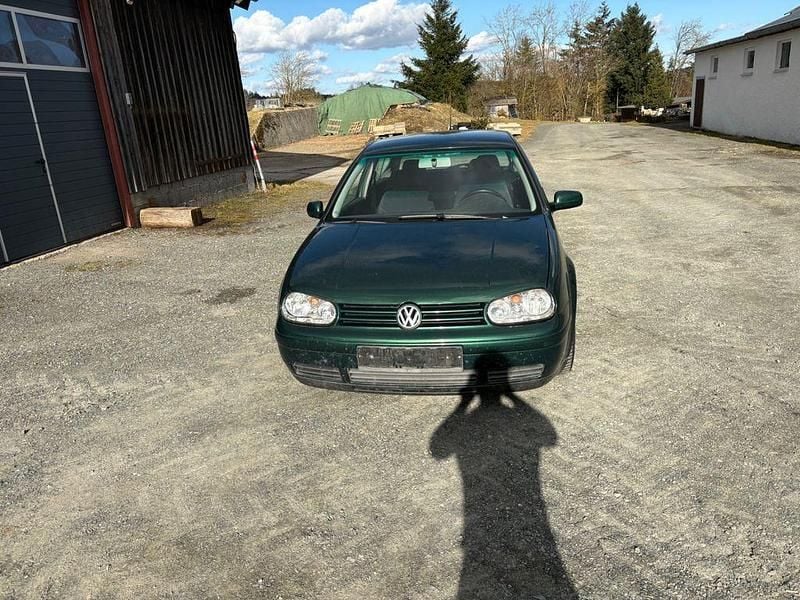 Gebraucht VW Golf IV Pacific 101 PS (74 kW) 2003 Grün Limousine