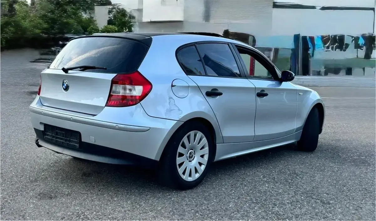Gebraucht BMW 116 122 PS (89 kW) 2004 Silber Kleinwagen