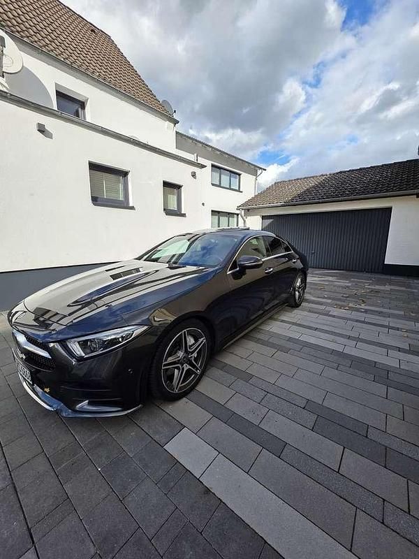 Gebraucht Mercedes CLS300 AMG line 245 PS (180 kW) 2019 Coupé
