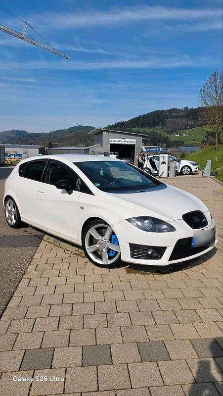 Gebraucht Seat Leon CUPRA 241 PS (177 kW) 2009 Weiß Kleinwagen