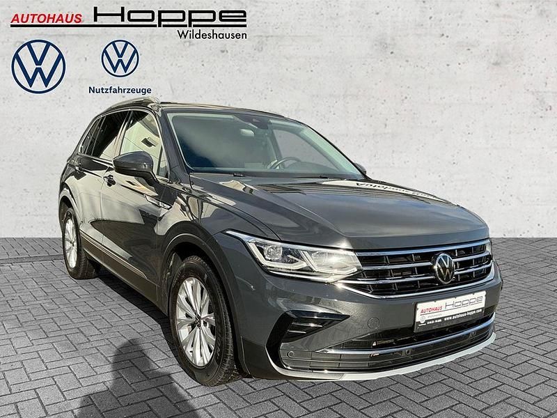 Gebraucht VW Tiguan Elegance 150 PS (110 kW) 2023 Grau SUV