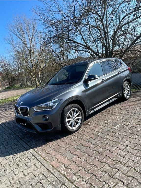 Gebraucht BMW X1 Advantage 190 PS (139 kW) 2018 Grau SUV