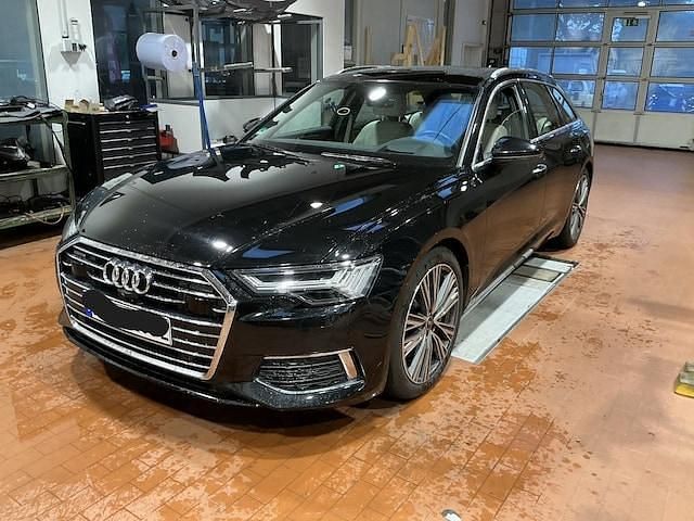 Gebraucht Audi A6 Design 299 PS (219 kW) 2023 Schwarz Kombi