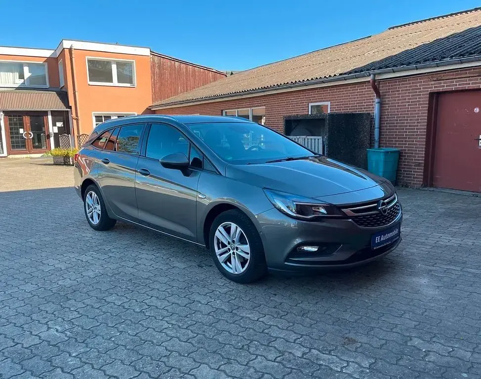 Usata Opel Astra Active 110 CV (80 kW) 2017 Station wagon