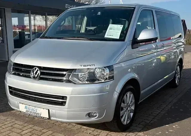 Usata VW Multivan 140 CV (102 kW) 2011 Argento Monovolume