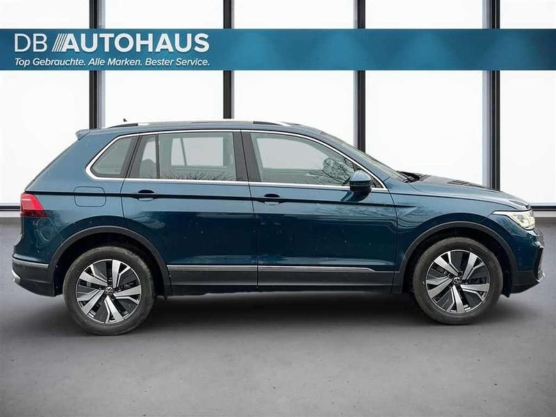 Gebraucht VW Tiguan Elegance 245 PS (180 kW) 2022 Blau SUV
