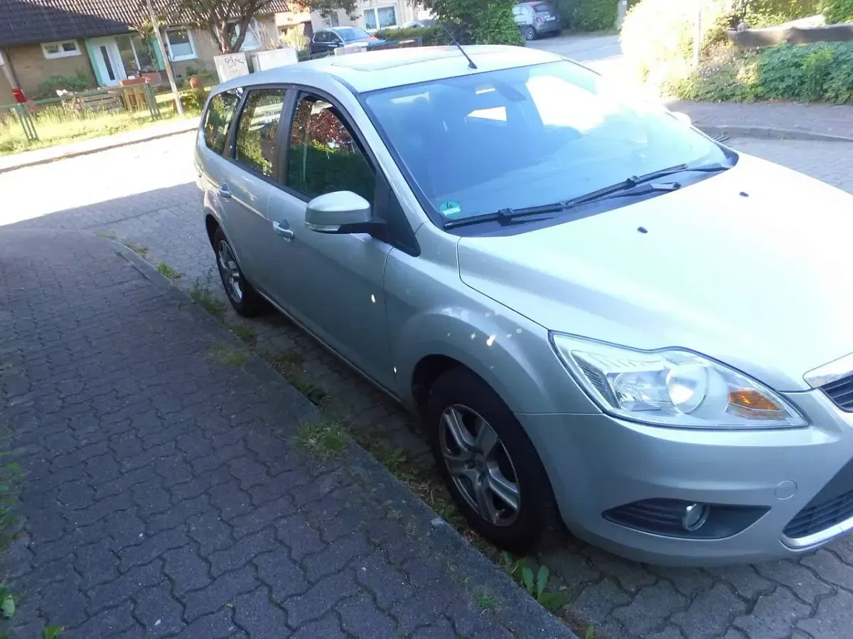 Used Ford Focus Titanium 116 HP (85 kW) 2009 Silver Estate